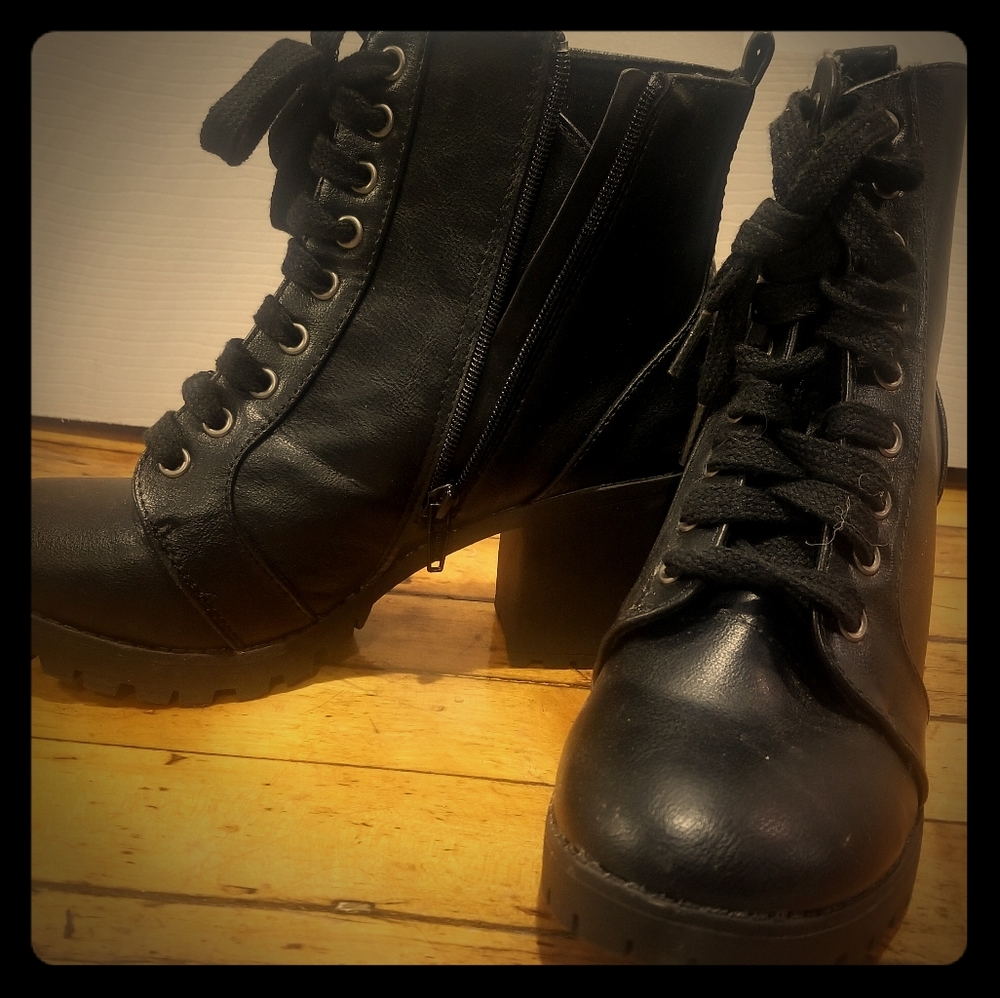 Lugg Booties